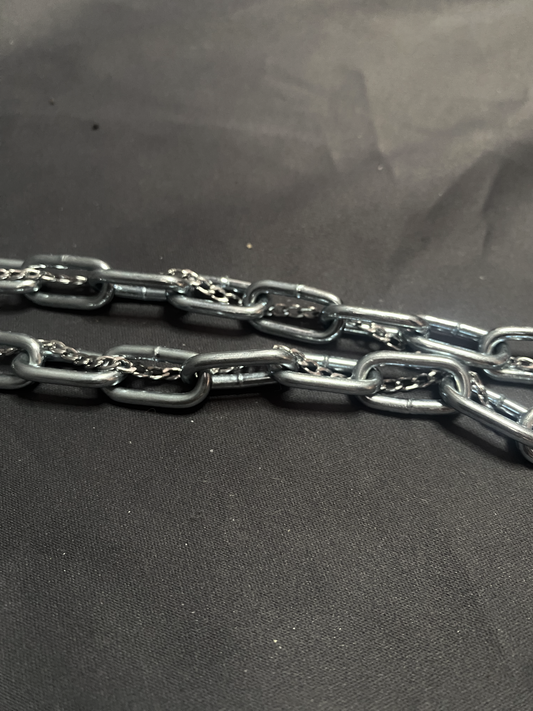 MEDIUM SILVER CHAIN