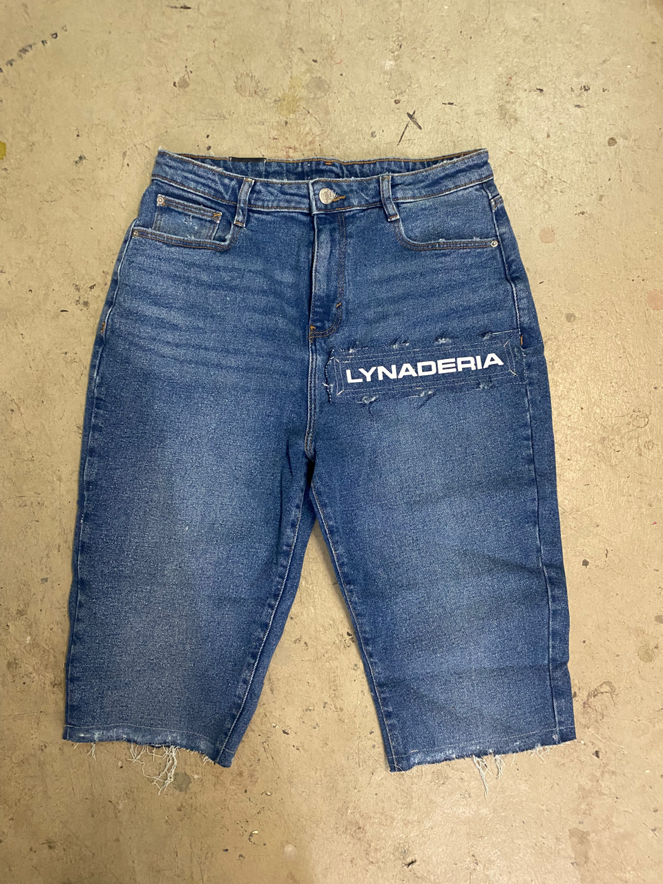 UPCYCLING DISTRESSED HOSE _002